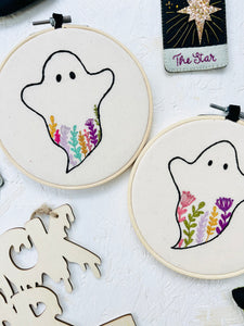 Floral ‘Boo’ Ghost